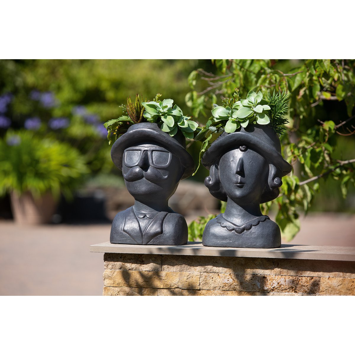 Magnesia Pflanzgefäß "Madam"