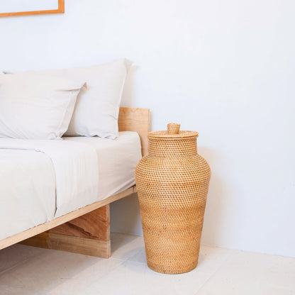 Geflochtene Rattanvase rund – Große Boho Dekovase – Vase hoch & schmal – Bodenvase handgefertigt aus Naturfasern (Ø 30 cm) KIDUNG